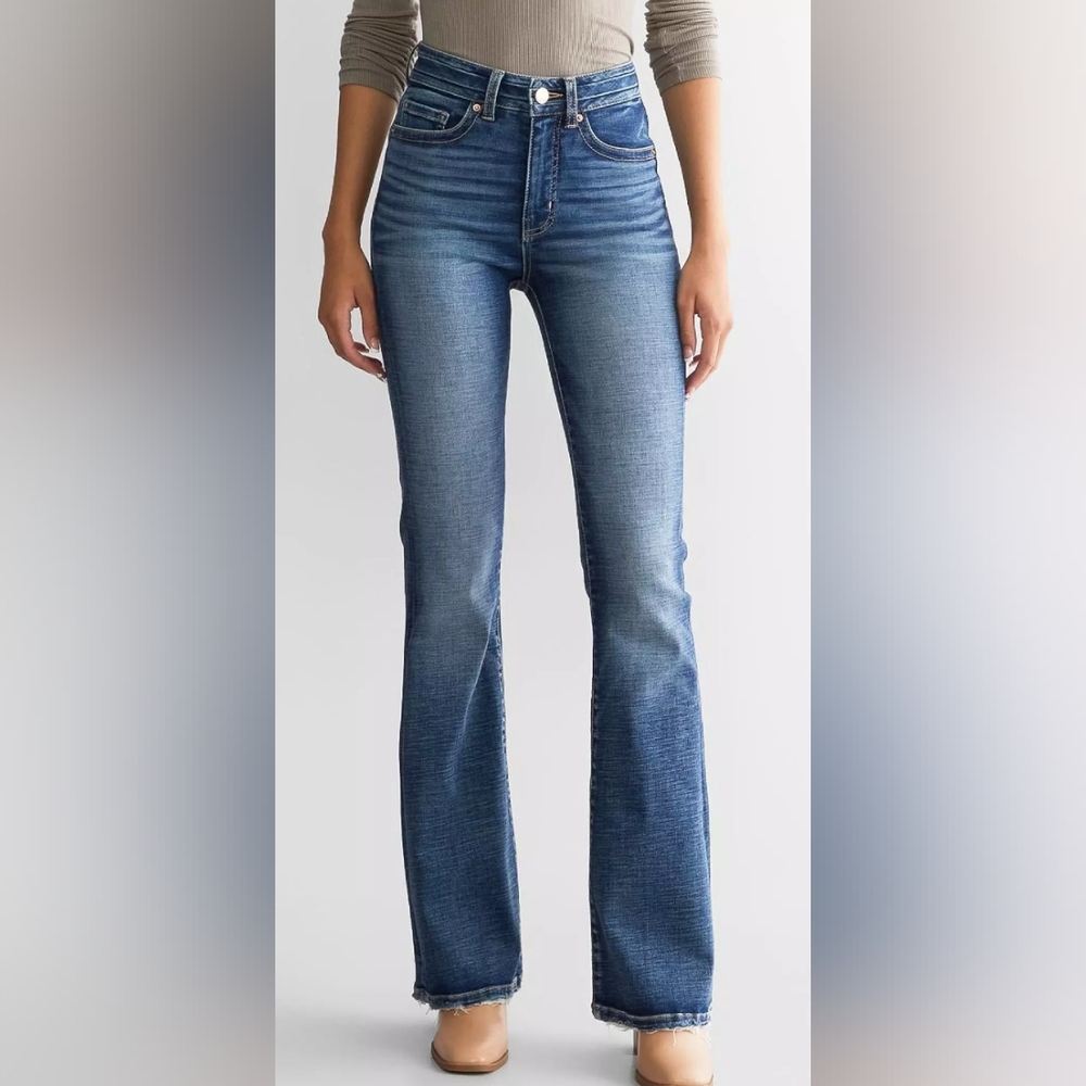 Buckle BKE Billie boot cut Jeans size 22